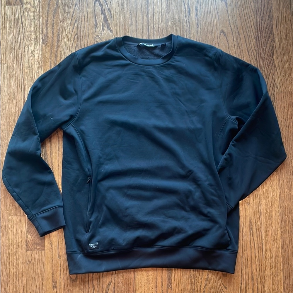 Travis Matthew black sweatshirt